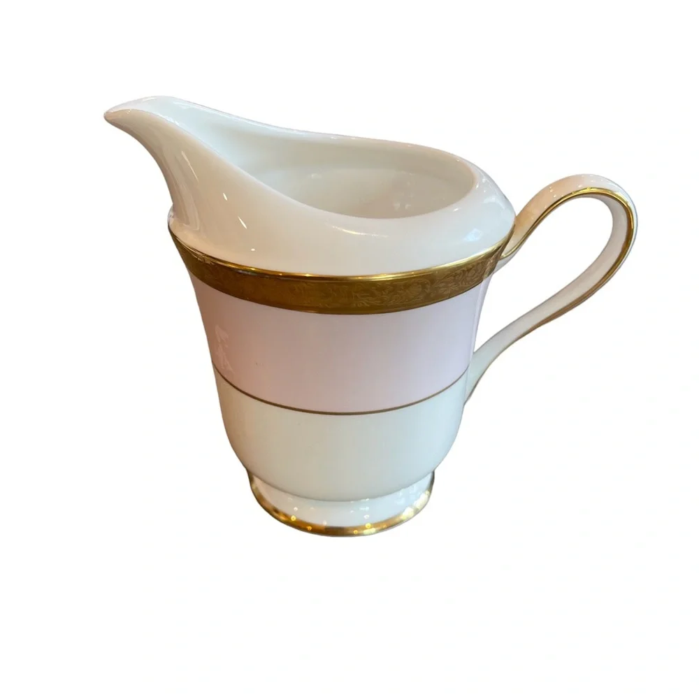 6pc Mary Kay Dinner Set - 40th Year Mary Kay Gold, Barbie Pink, and White. - Picture 10 of 13